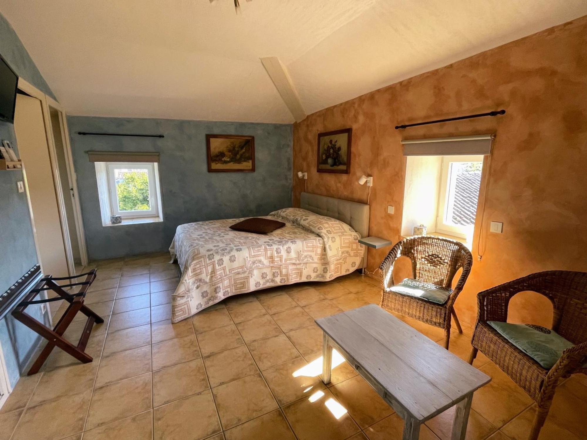 ホテル Le Manoir Du Raveyron ヴァロン・ポン・ダルク エクステリア 写真